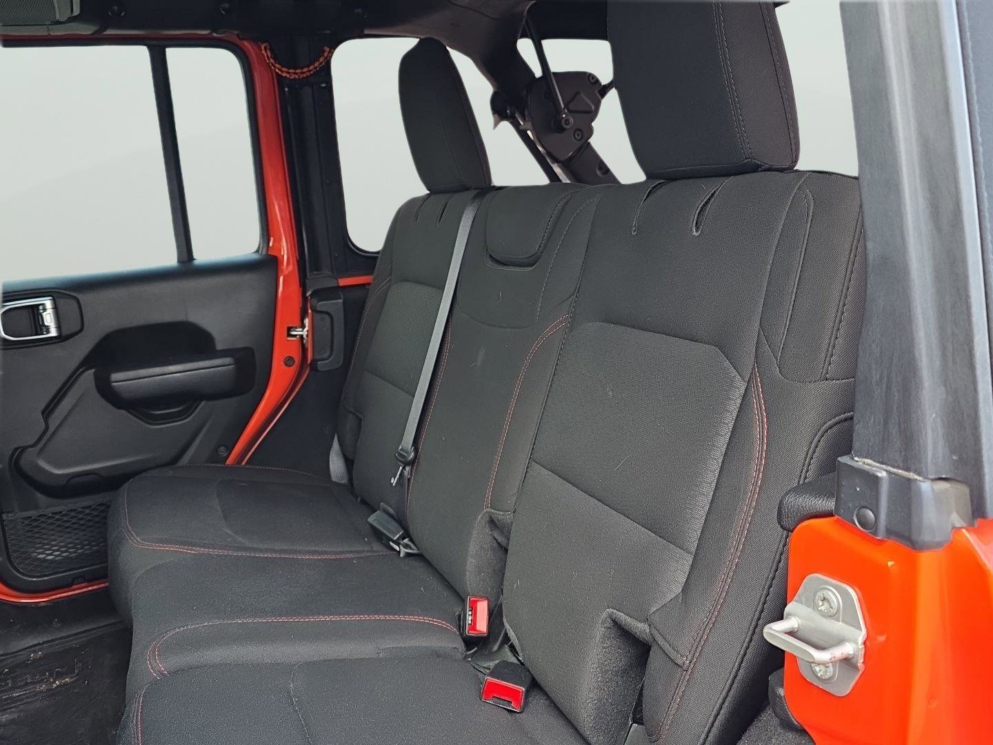 Used 2023 Jeep Wrangler Unlimited Rubicon w/ LED Lighting Group AWD/4WD image 34