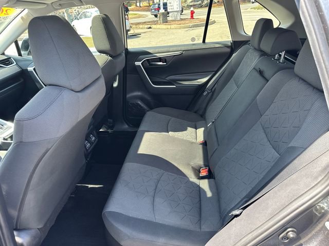 Used 2020 Toyota RAV4 XLE w/ Convenience Package AWD/4WD image 18