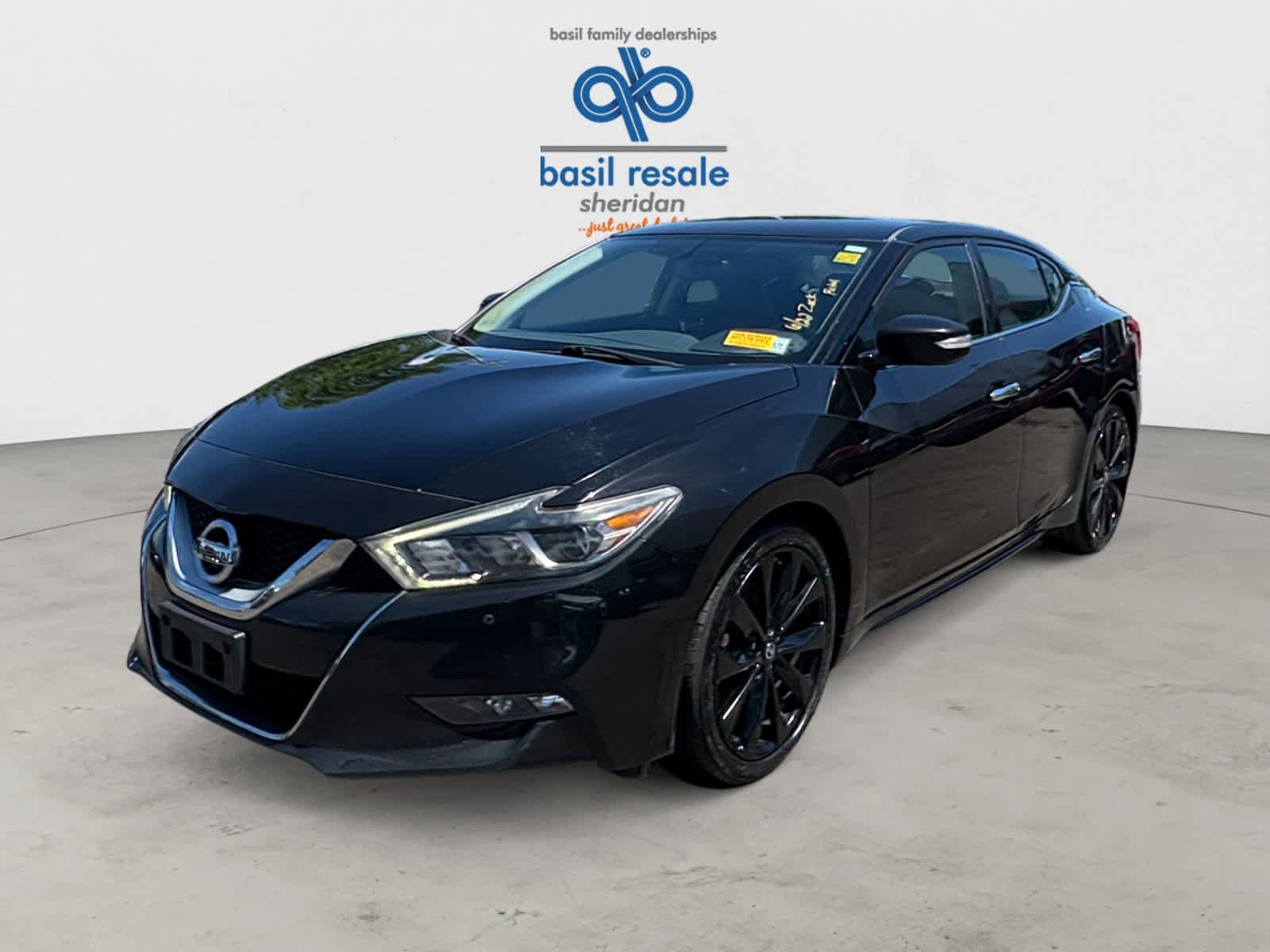 Used 2017 Nissan Maxima SR w/ Midnight Edition FWD image 2