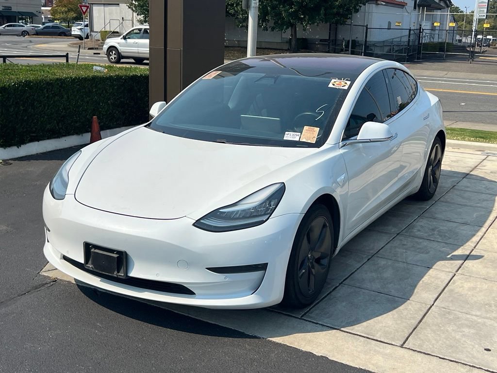 Used 2018 Tesla Model 3 Long Range AWD/4WD image 3