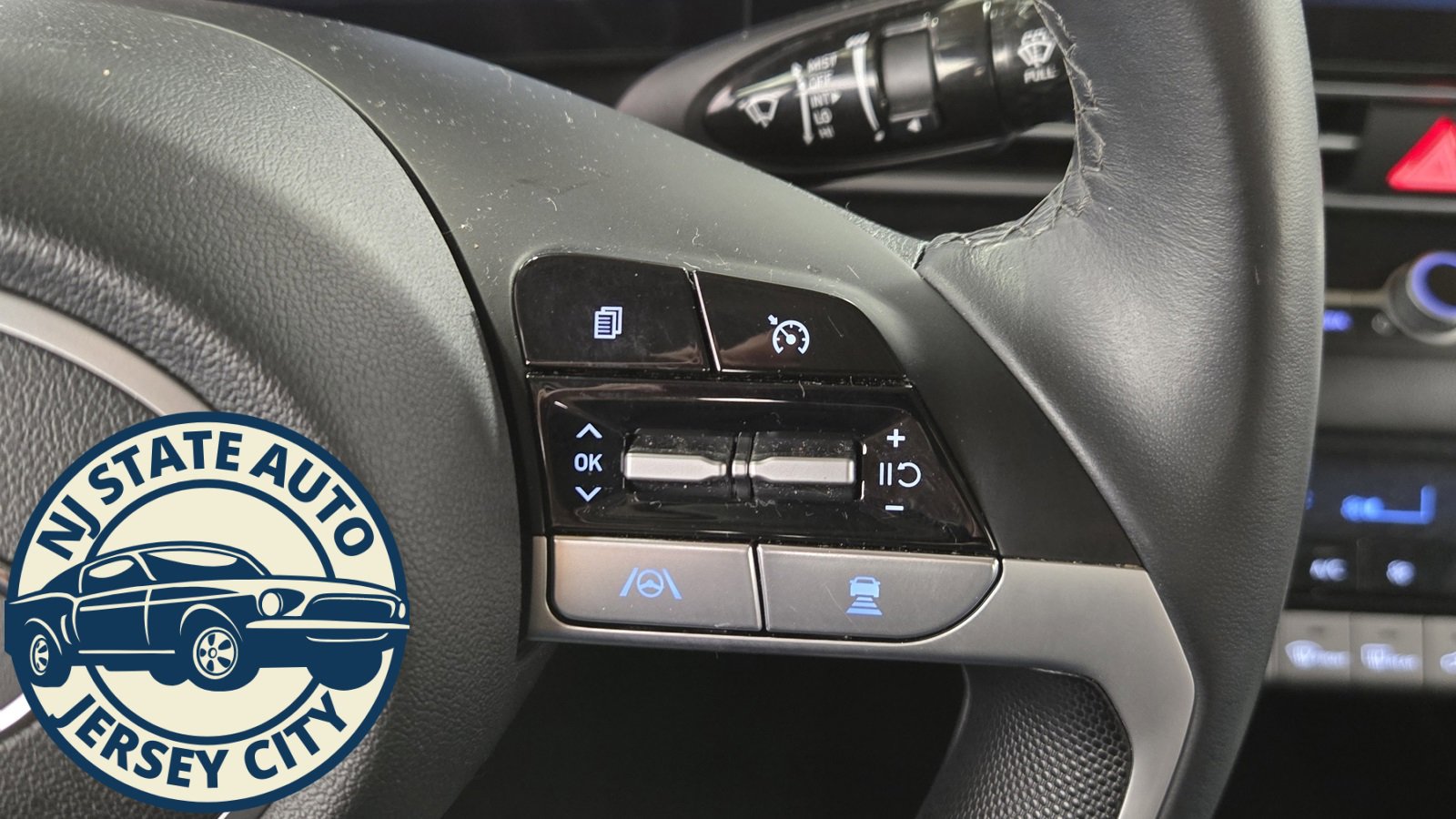 Used 2023 Hyundai Elantra SEL w/ Convenience Package image 12