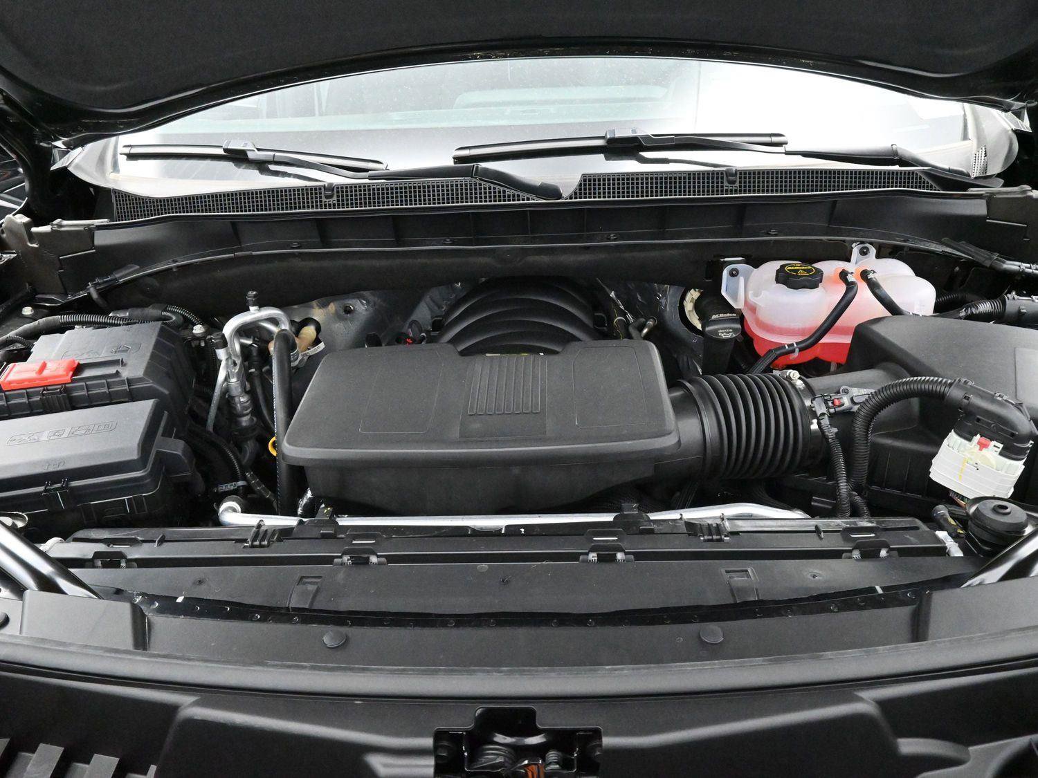 Used 2025 Chevrolet Tahoe RST w/ Advanced Technology Package image 44