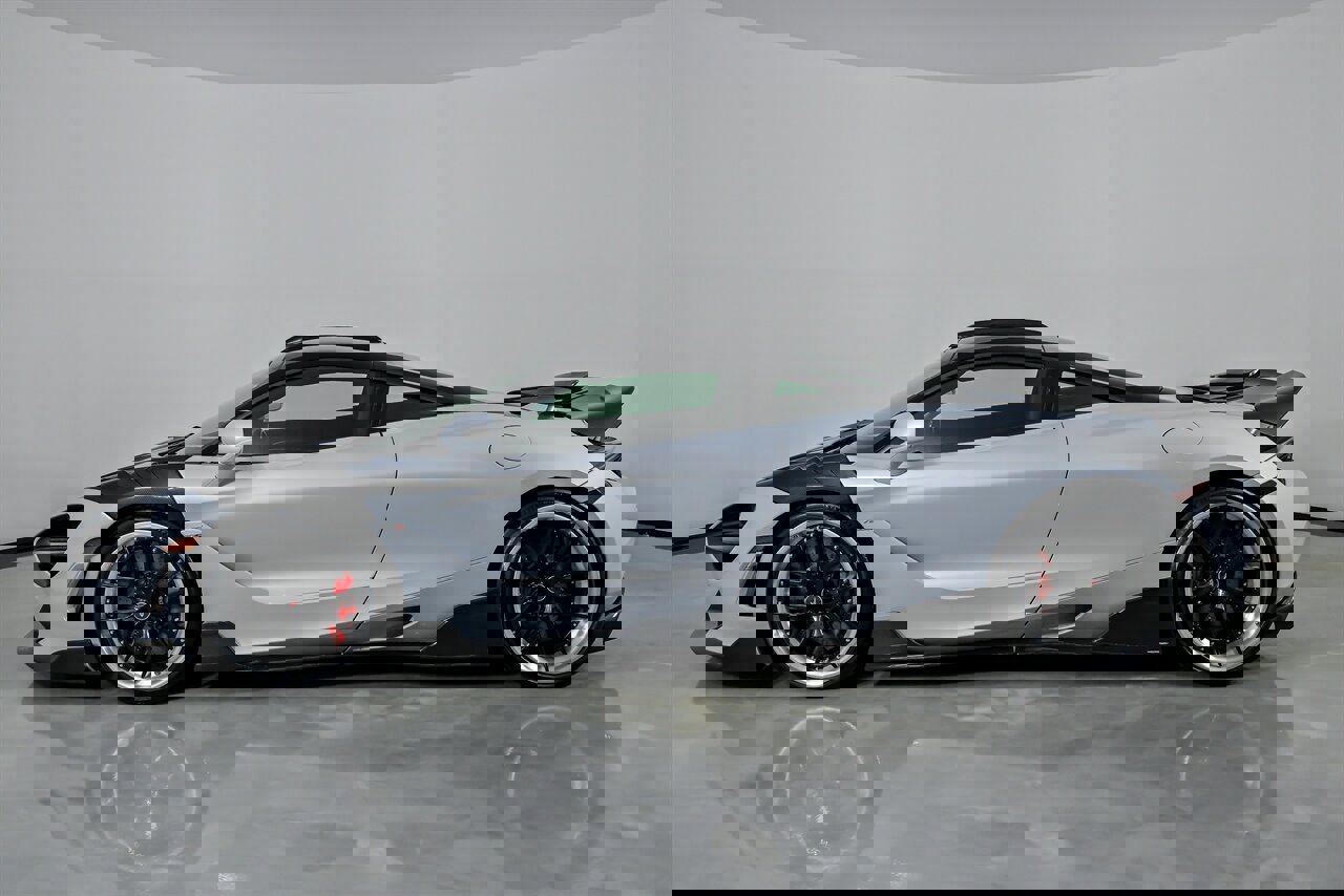 Used 2018 McLaren 720S image 11