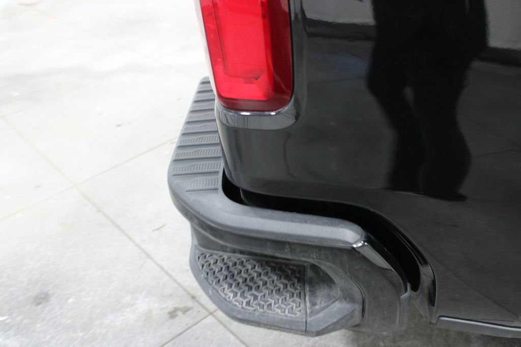 Used 2022 Chevrolet Silverado 1500 RST w/ Safety Package image 16