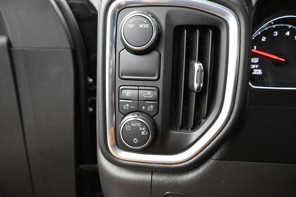 Used 2021 Chevrolet Silverado 1500 RST RWD image 33