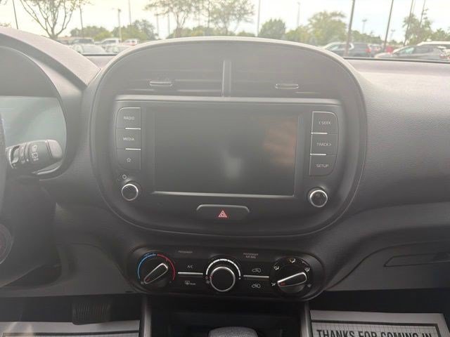 Used 2024 Kia Soul LX w/ Option Group 015 FWD image 22