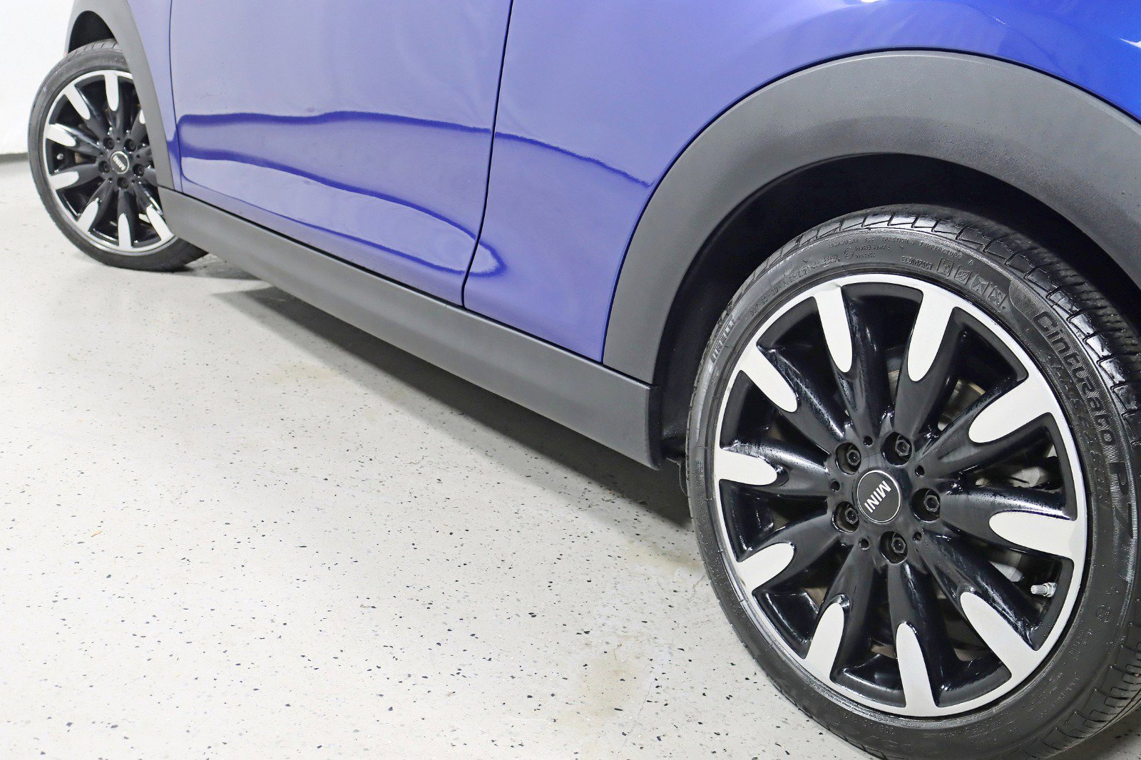 Used 2019 MINI Cooper S w/ Driver Assistance Package image 12