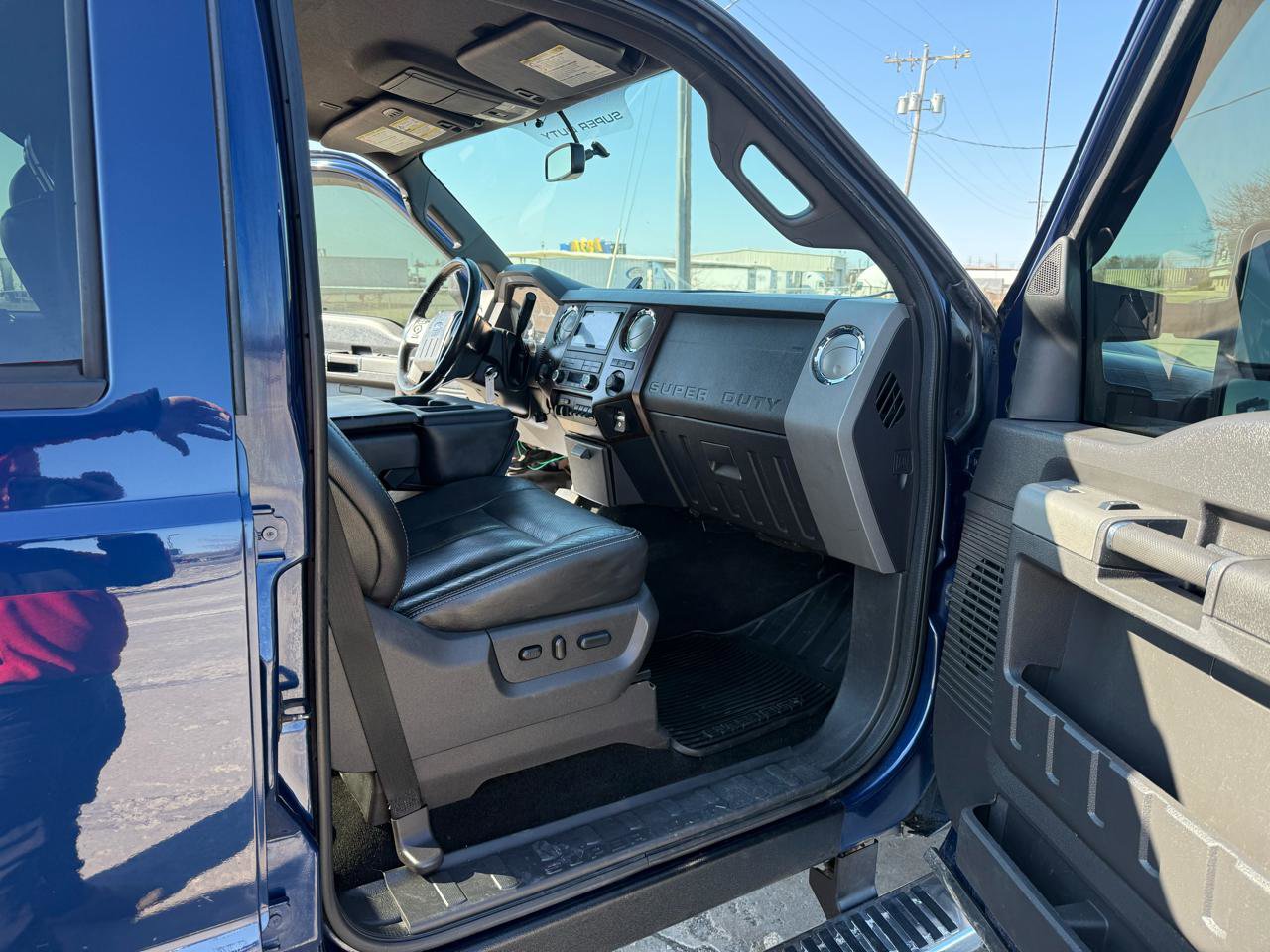 Used 2012 Ford F350 Lariat w/ Chrome Pkg image 26