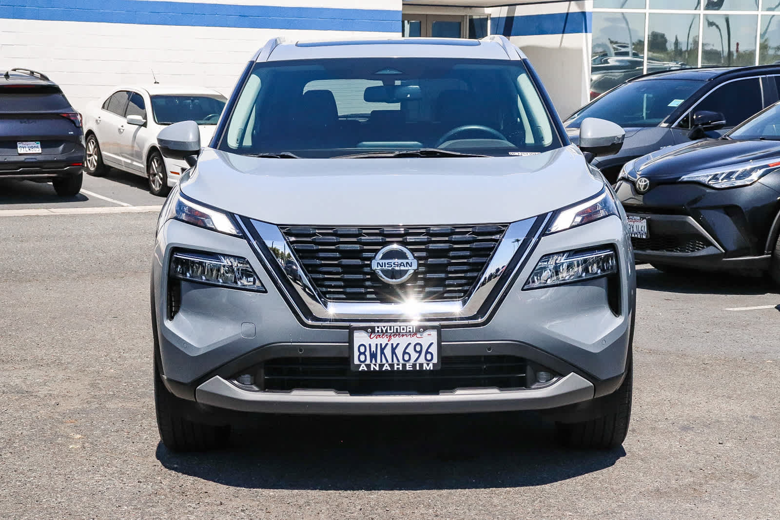 Used 2021 Nissan Rogue SL w/ Premium Package FWD image 2