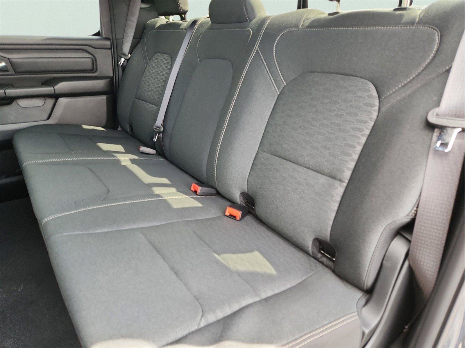 New 2026 RAM 1500 Express AWD/4WD image 23