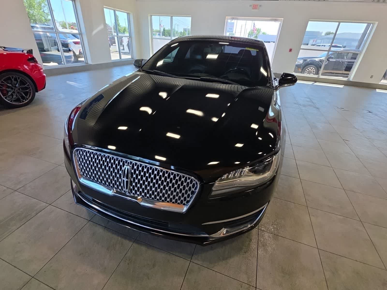 Used 2018 Lincoln MKZ Premiere FWD image 3