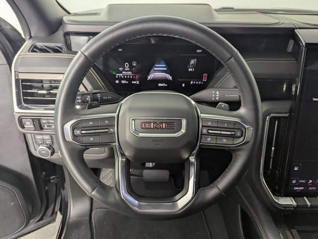 Used 2025 GMC Yukon XL Elevation image 13