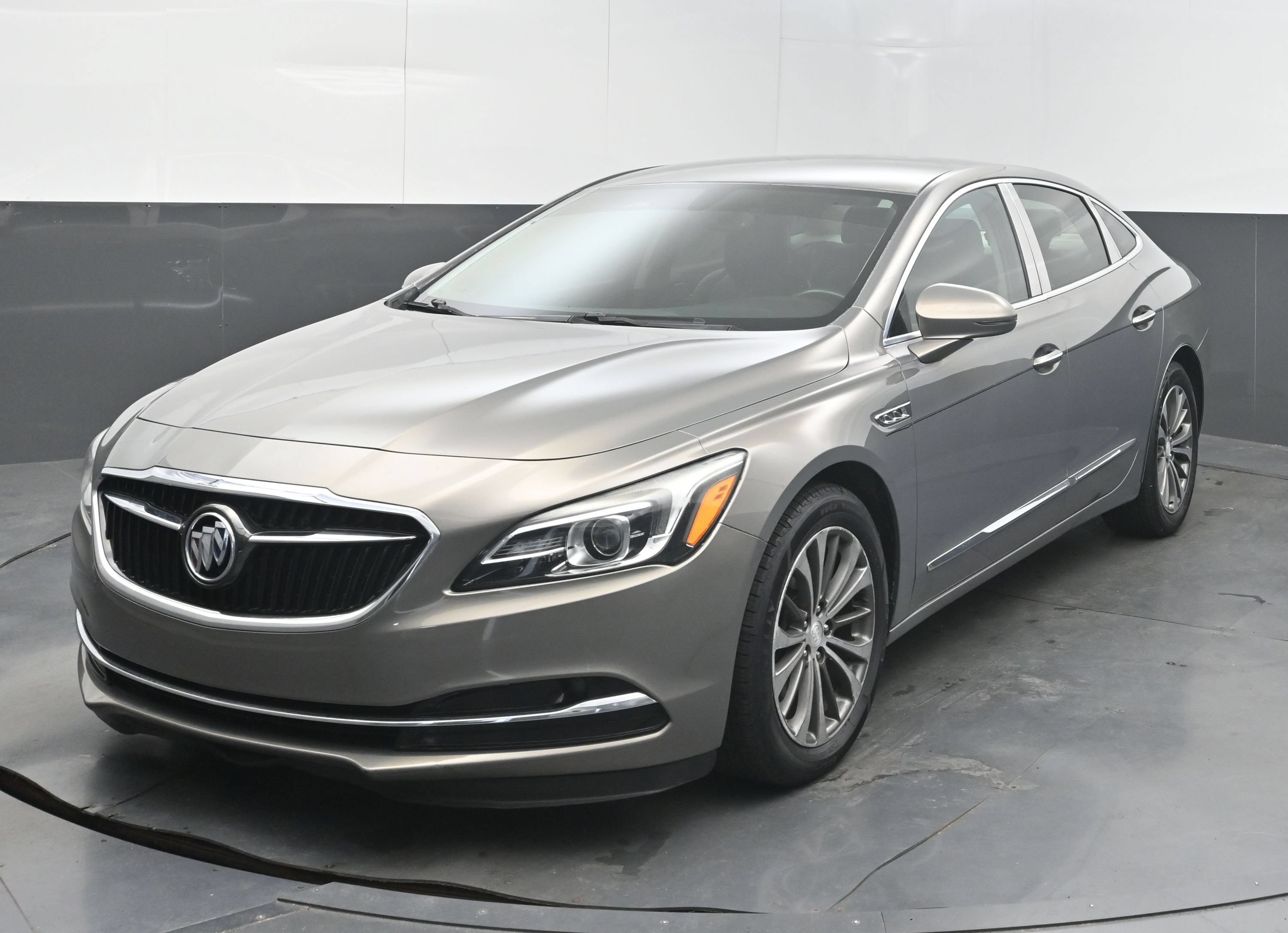 Used 2017 Buick LaCrosse Essence w/ Sights and Sounds Package FWD image 4