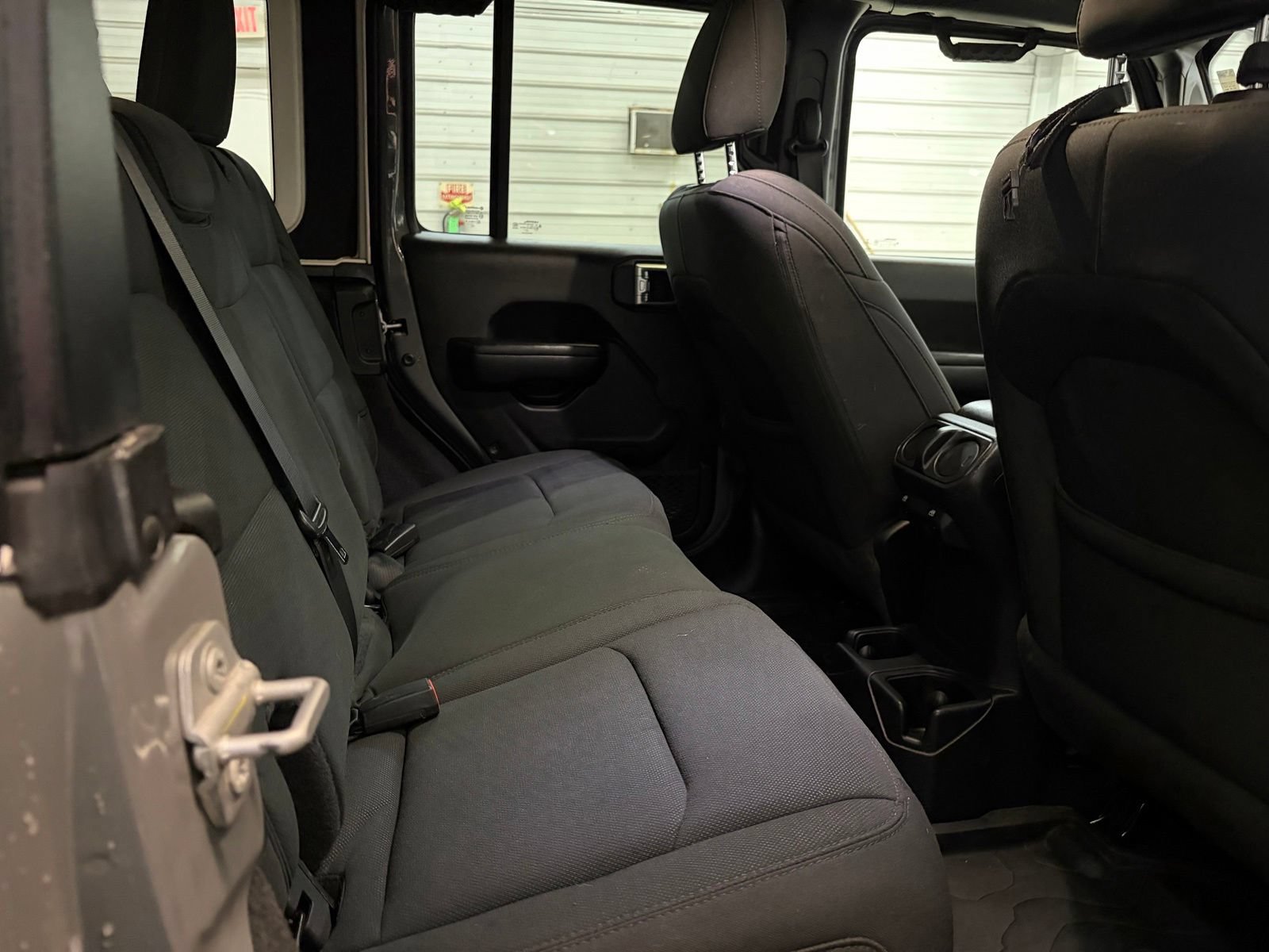 Used 2021 Jeep Wrangler Unlimited Sport AWD/4WD image 31