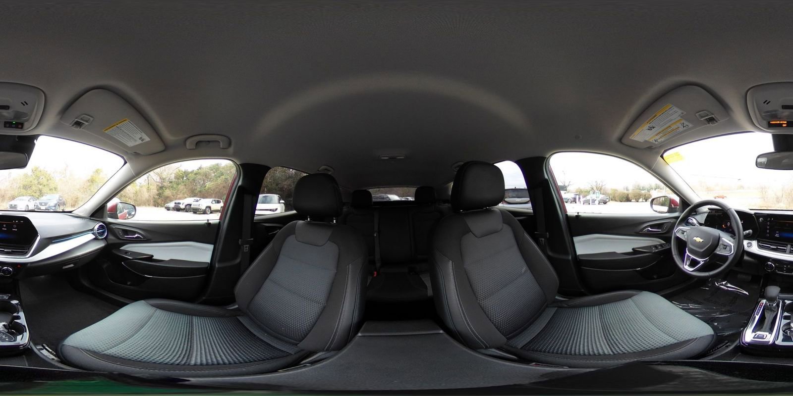 Used 2025 Chevrolet Trax LT w/ LT Convenience Package image 40