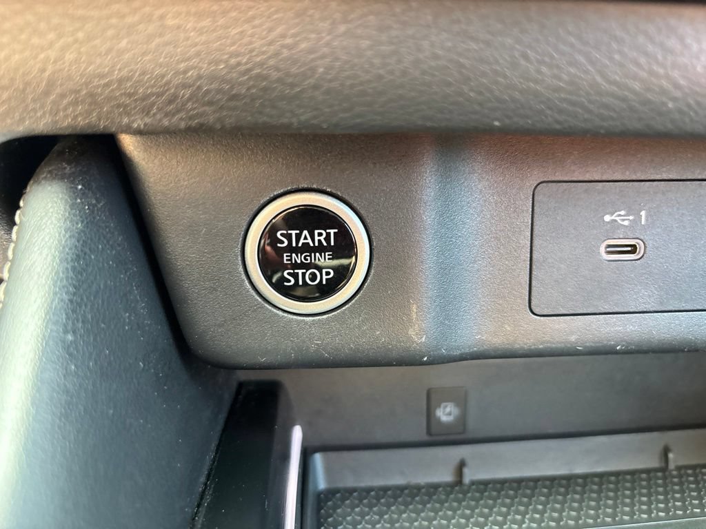 Certified 2023 Nissan Rogue Platinum AWD/4WD image 28