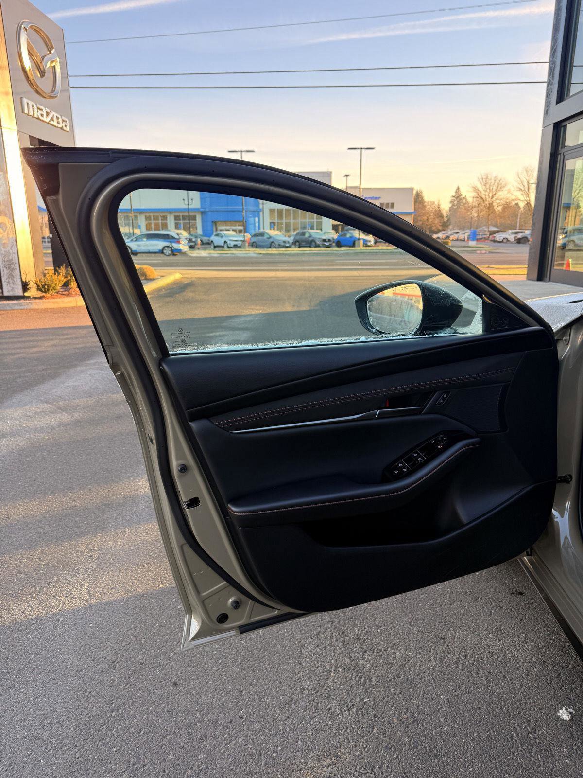 Used 2025 MAZDA MAZDA3 Carbon image 10