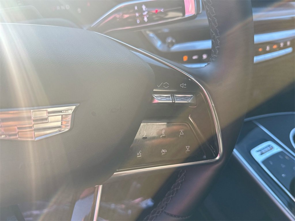 Used 2024 Cadillac Lyriq Sport image 17