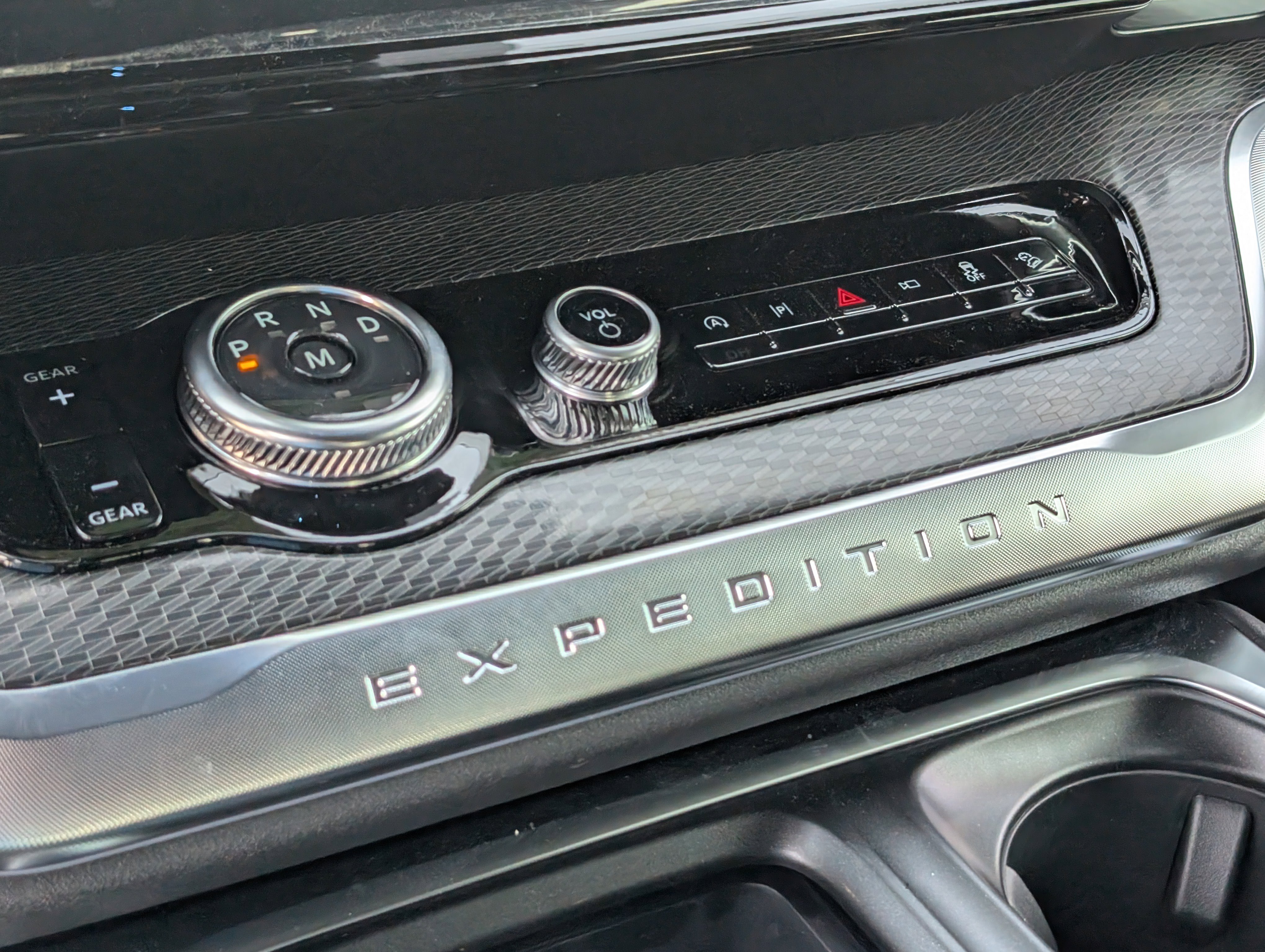 New 2026 Ford Expedition Platinum w/ Stealth Appearance Package image 30