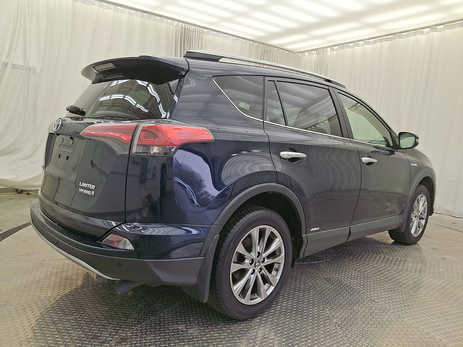 Certified 2018 Toyota RAV4 Limited image 25