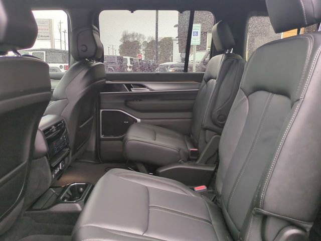 New 2026 Jeep Grand Wagoneer Limited image 14