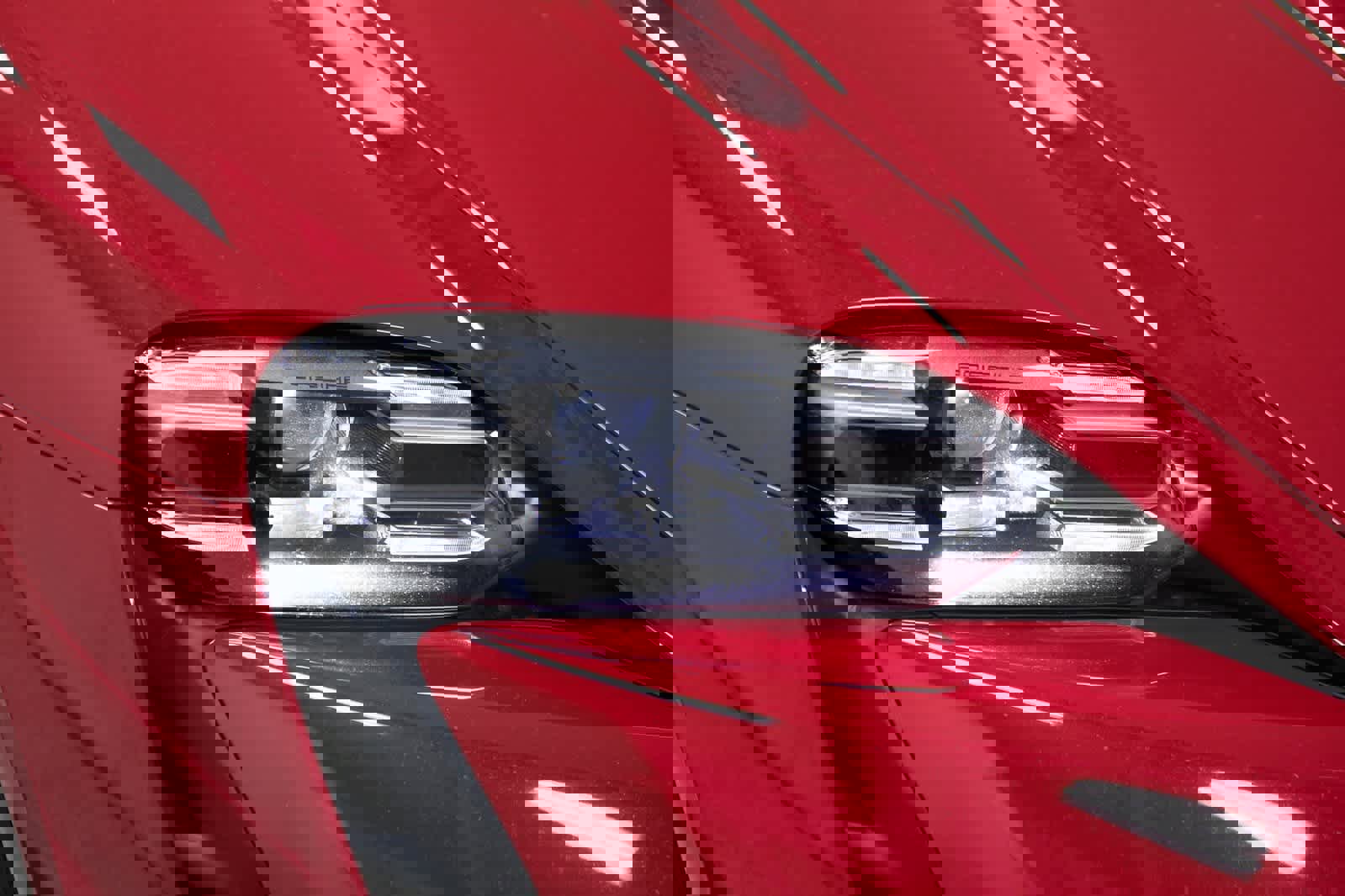 Certified 2024 Porsche Taycan image 33