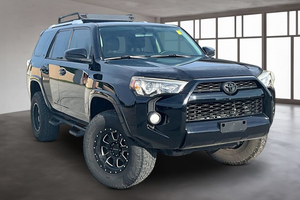Used 2016 Toyota 4Runner SR5 RWD image 3