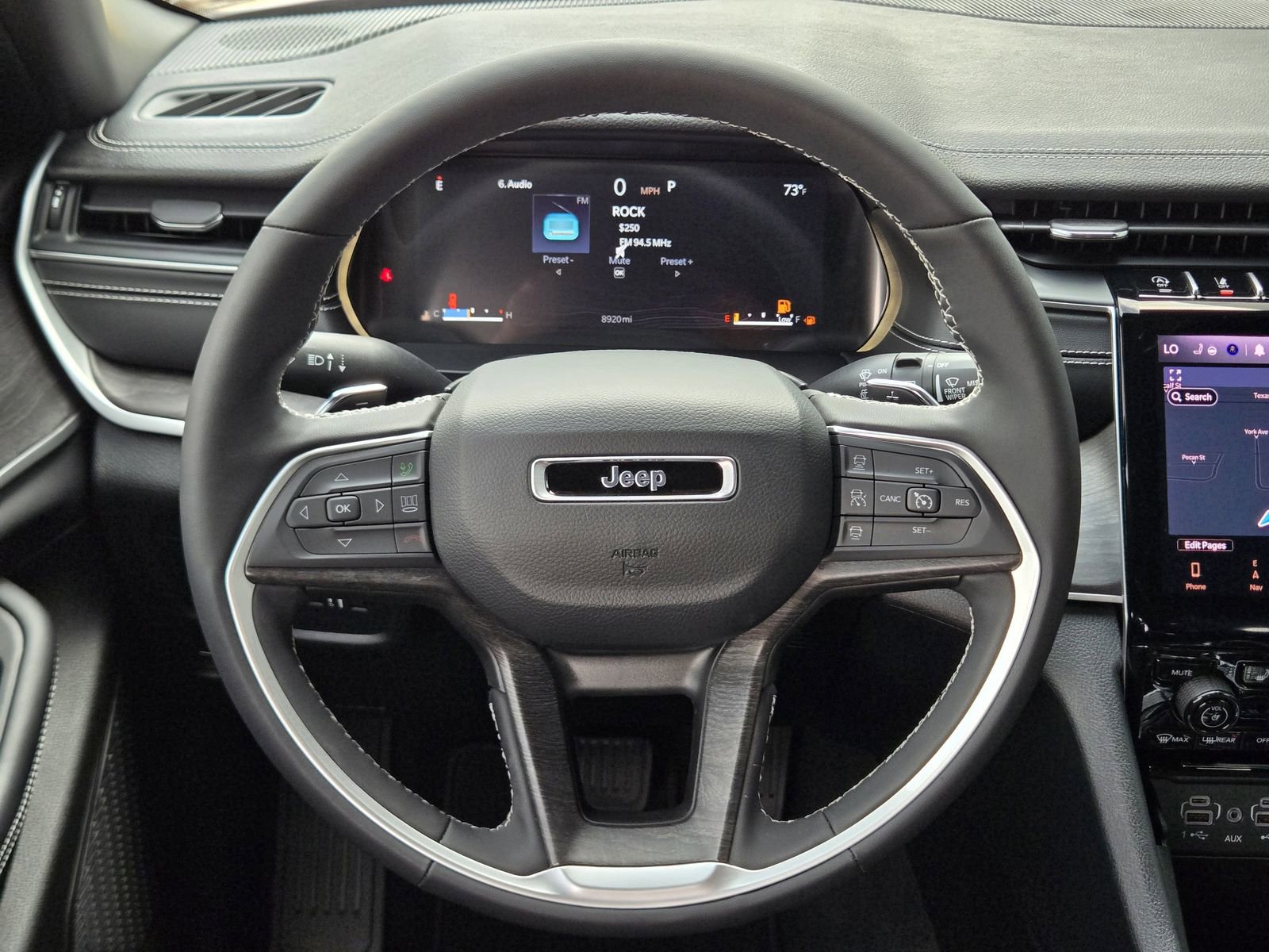 Used 2025 Jeep Grand Cherokee L Limited w/ Black Appearance Package image 14