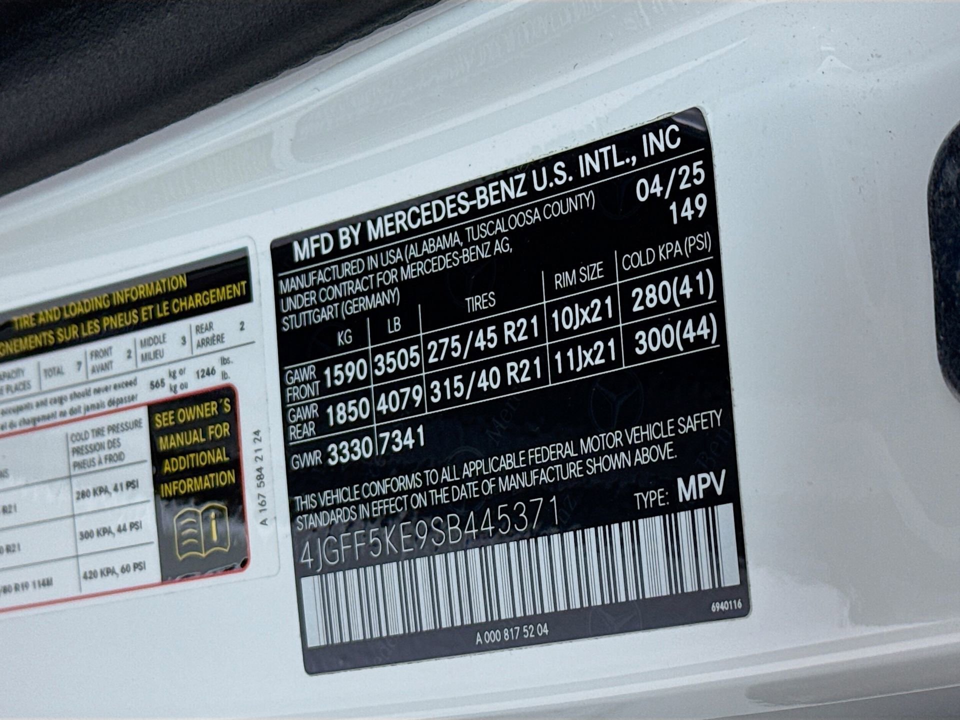 Certified 2025 Mercedes-Benz GLS 450 4MATIC image 36