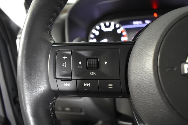 Used 2023 Nissan Rogue SL AWD/4WD image 16