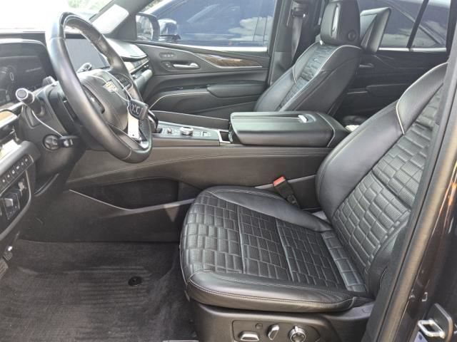 Used 2024 Cadillac Escalade Sport Platinum w/ LPO, ONYX Package AWD/4WD image 5