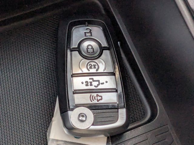 New 2026 Ford F350 Lariat w/ Black Appearance Package image 27