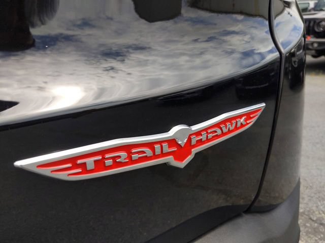 Used 2023 Jeep Renegade Trailhawk w/ Trailer Tow Group AWD/4WD image 13
