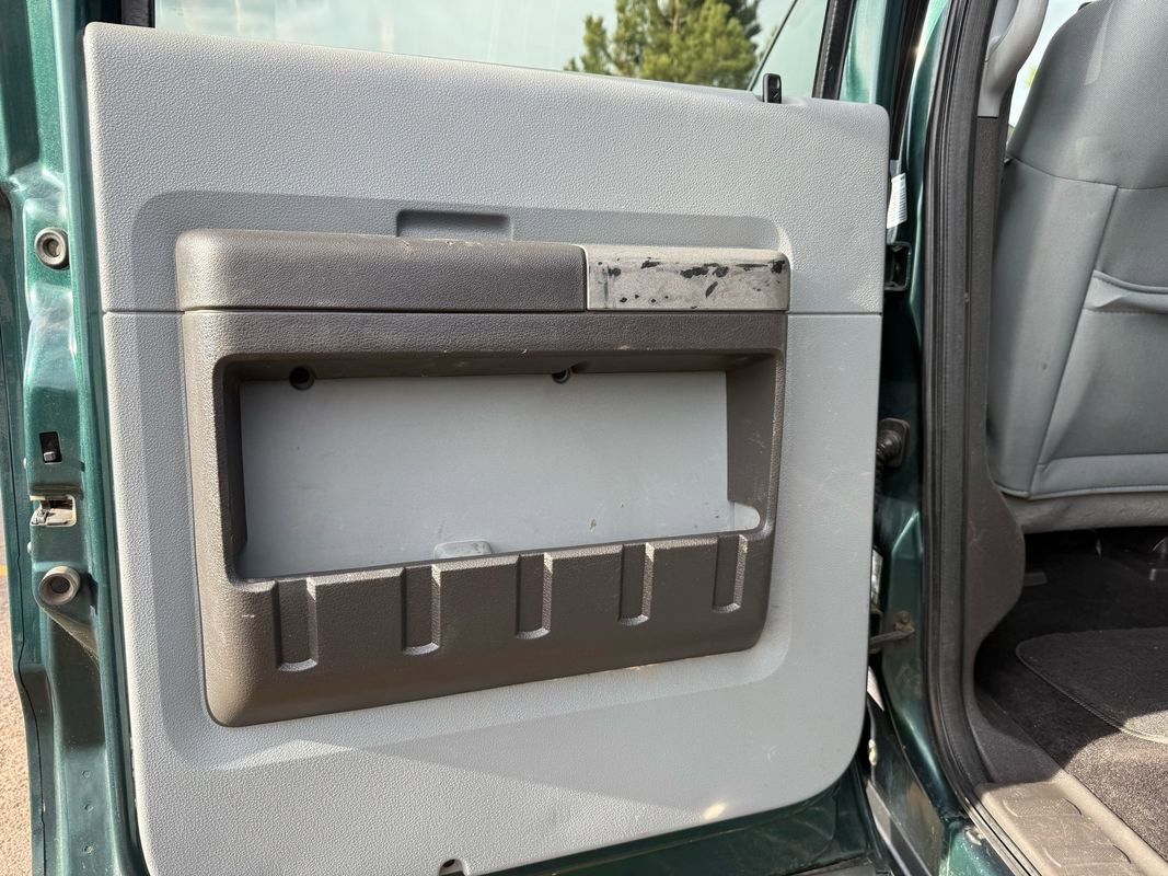 Used 2011 Ford F350 XLT w/ XLT Interior Pkg image 13