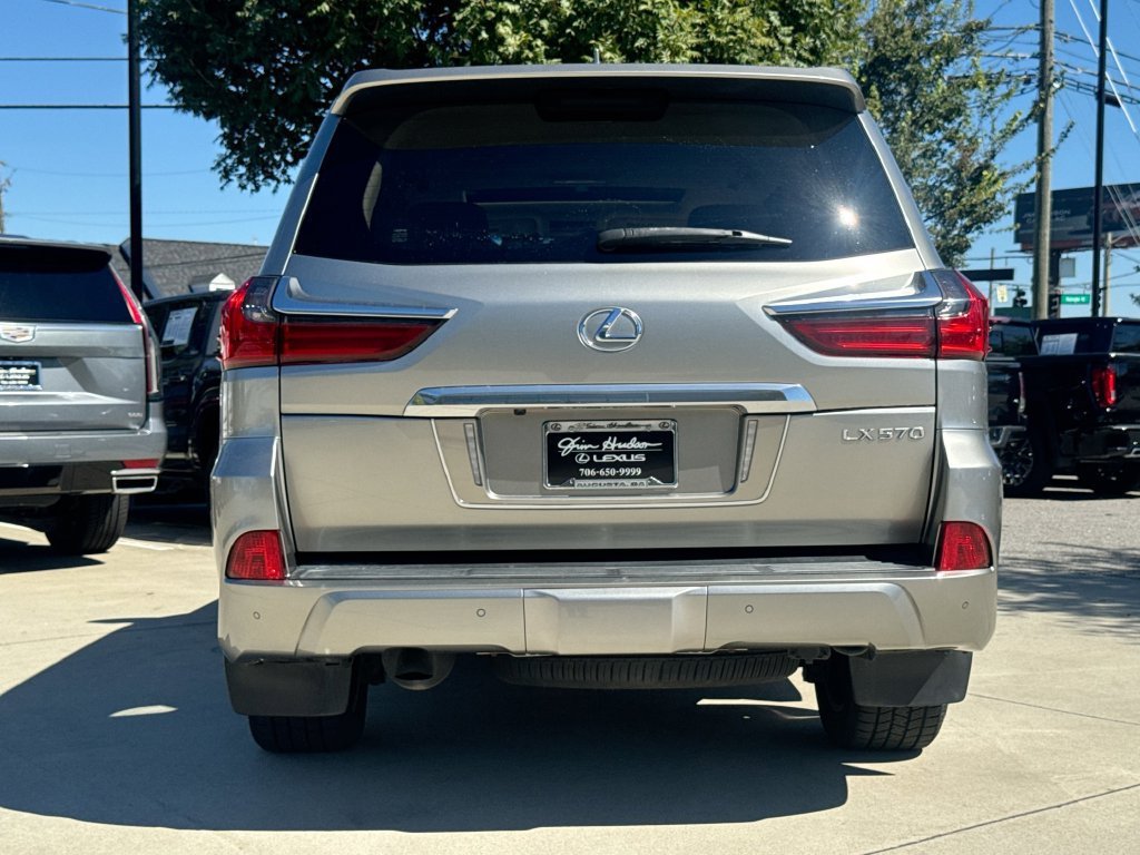 Used 2019 Lexus LX 570 4WD w/ Luxury Package image 7
