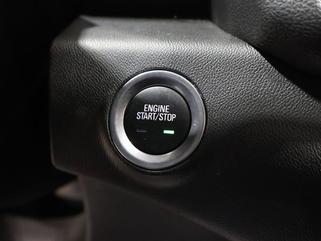 Used 2024 GMC Terrain SLT image 28