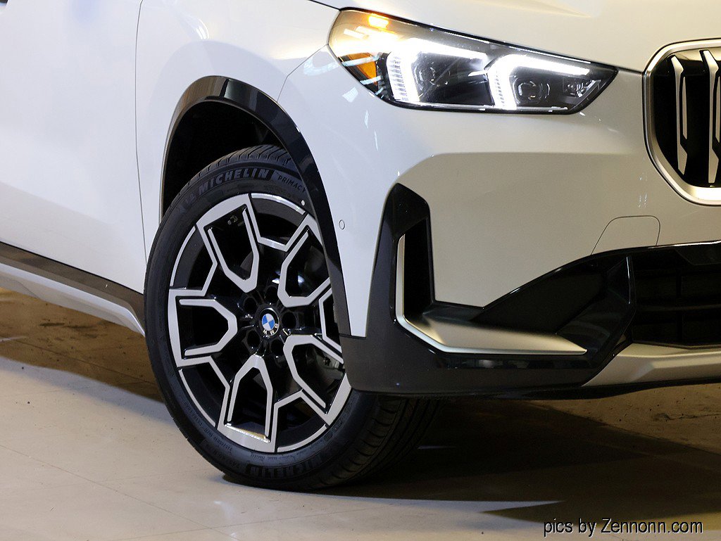 New 2026 BMW X1 xDrive28i w/ Convenience Package AWD/4WD image 3