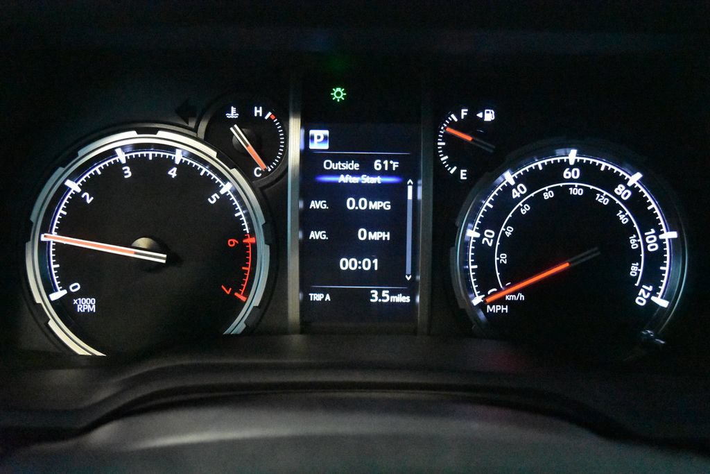 Used 2024 Toyota 4Runner TRD Off-Road Premium AWD/4WD image 45