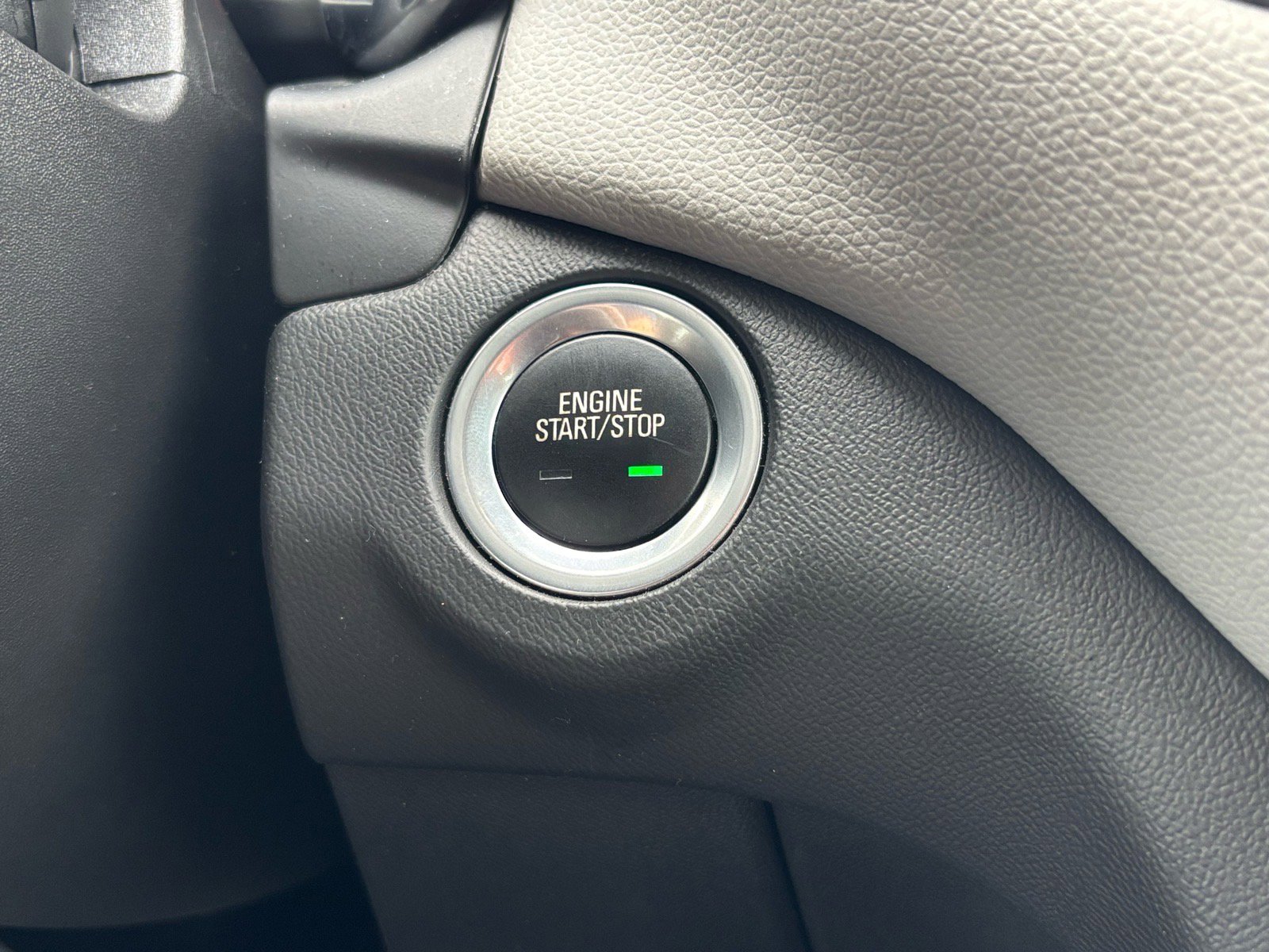 Used 2022 Chevrolet Equinox LS image 14