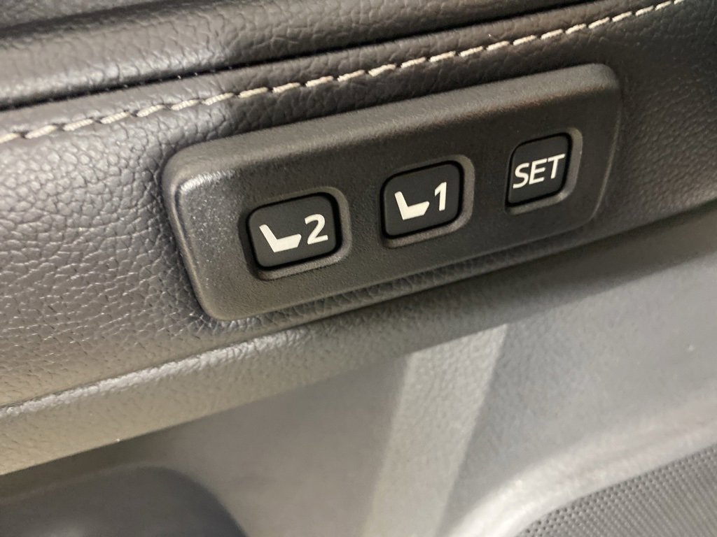 Used 2018 Toyota 4Runner Limited image 18