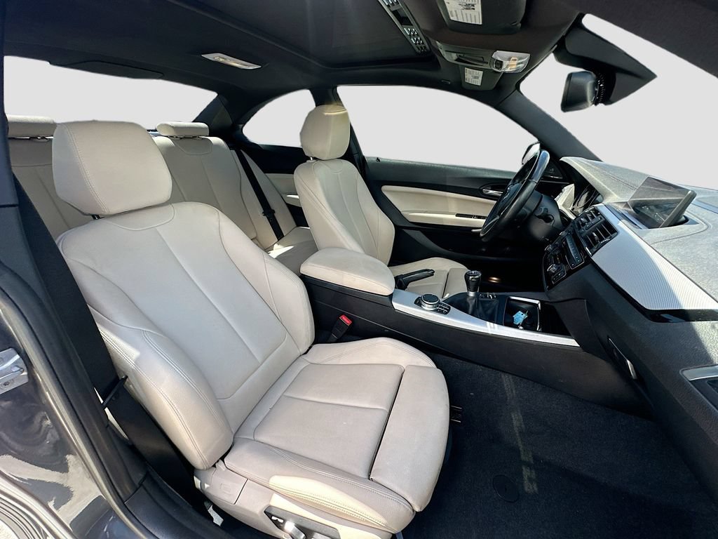 Used 2018 BMW M240i Coupe w/ Premium Package RWD image 30