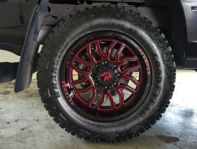 Used 2022 RAM 2500 Big Horn w/ Night Edition AWD/4WD image 6