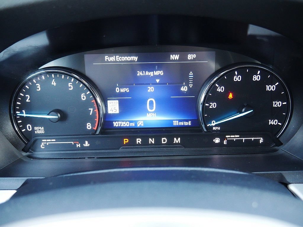Used 2020 Ford Explorer XLT w/ Equipment Group 202A AWD/4WD image 30