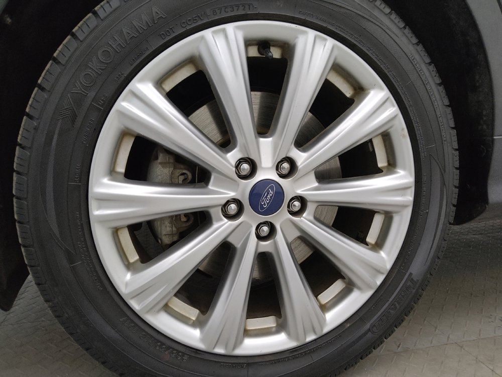 Used 2017 Ford Escape Titanium image 31