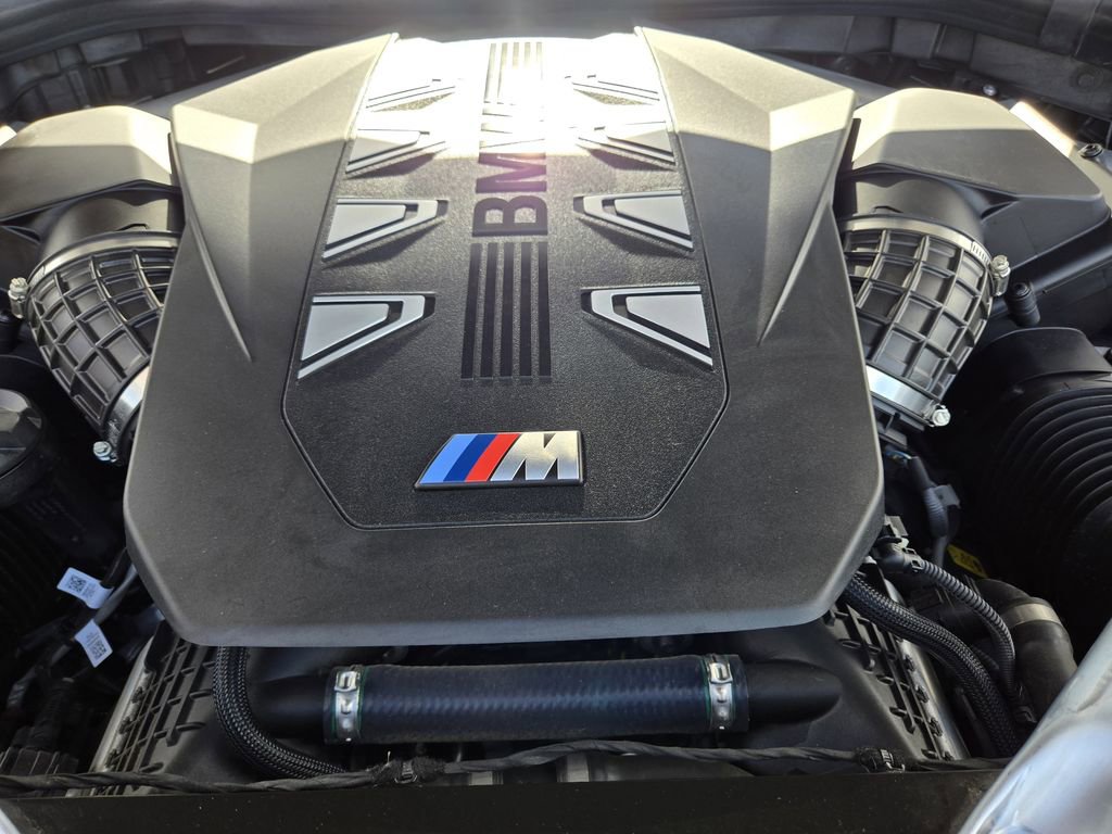 Certified 2025 BMW X7 M60i image 34