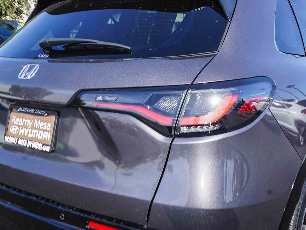 Used 2025 Honda HR-V EX-L image 7