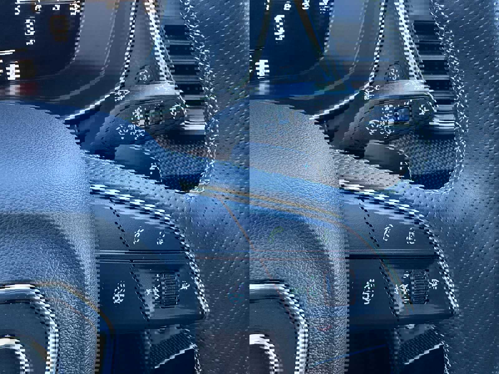 Used 2024 Audi SQ5 Prestige w/ Prestige Package image 36