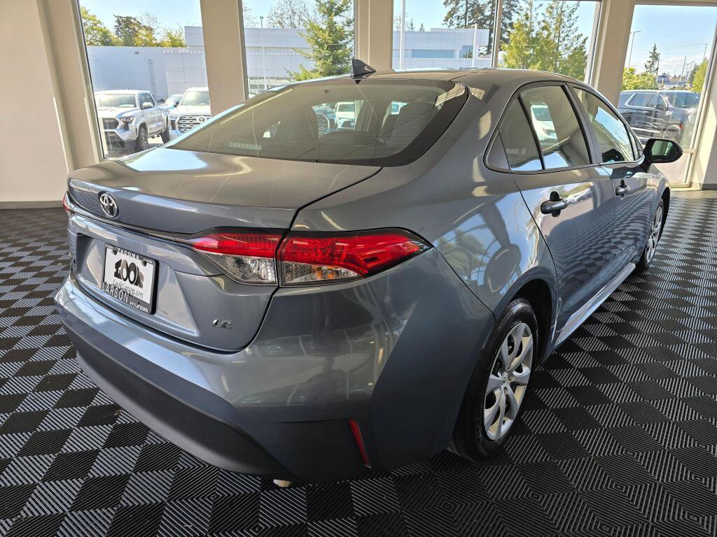Used 2023 Toyota Corolla LE FWD image 3