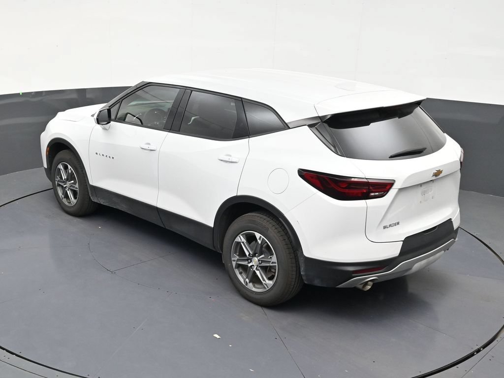Used 2024 Chevrolet Blazer LT FWD image 14