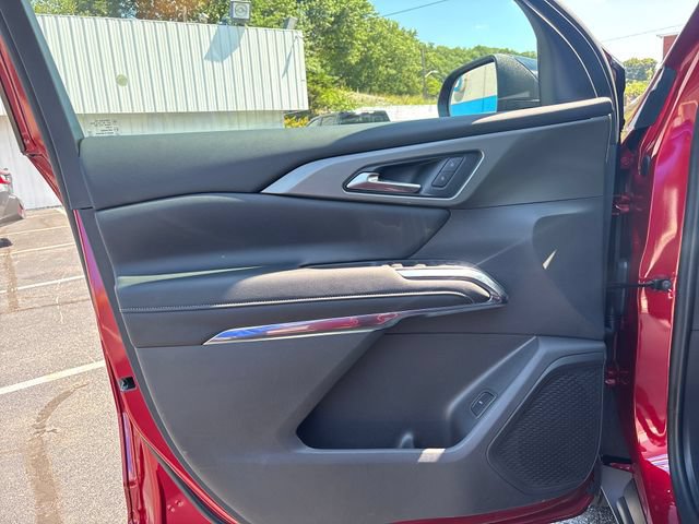 New 2026 Chevrolet Traverse LT w/ LPO, Floor Liner Package AWD/4WD image 13